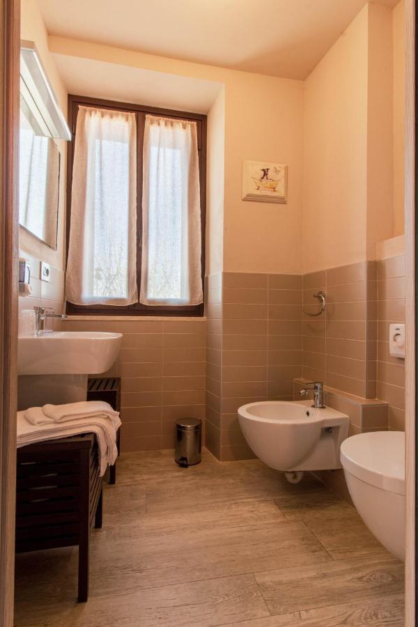 Poggio Dei Farinetti Bed & Breakfast ดิอาโนดัลบา ภายนอก รูปภาพ