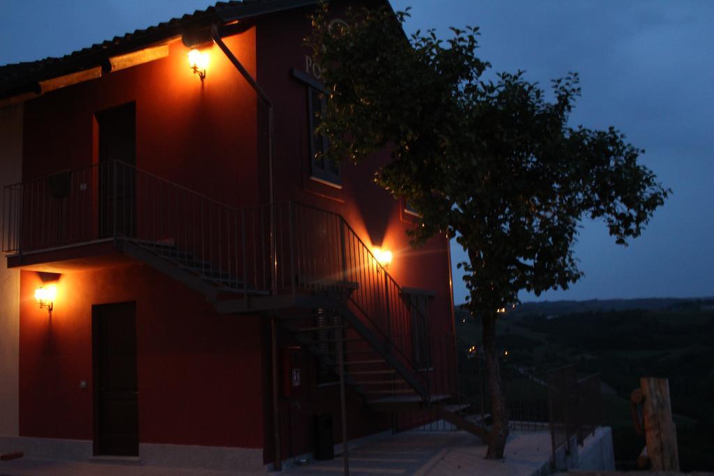 Poggio Dei Farinetti Bed & Breakfast ดิอาโนดัลบา ภายนอก รูปภาพ